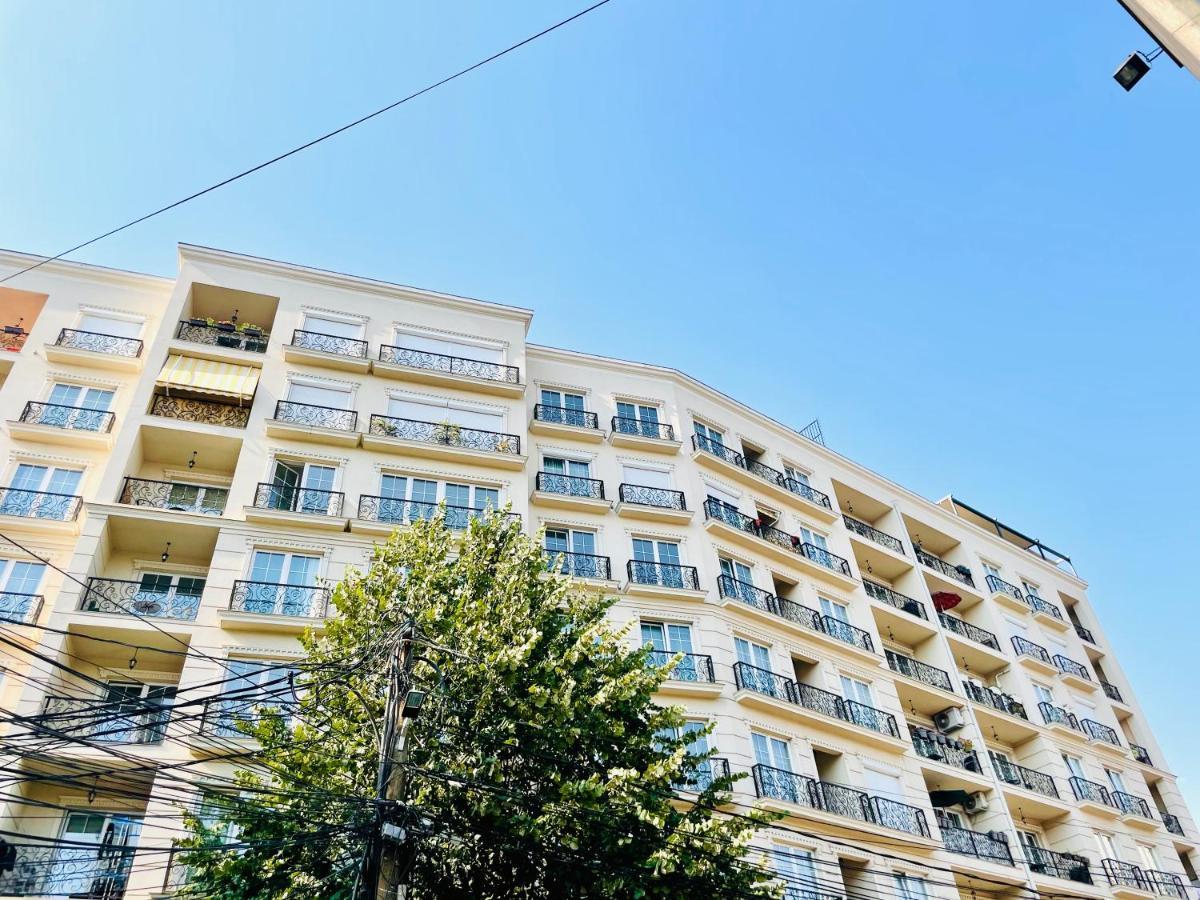 4 Llullat - City Center Apartment Prishtinë Exterior photo